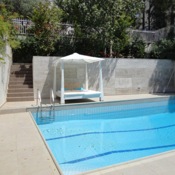 Πισίνα - Swimmnig pool